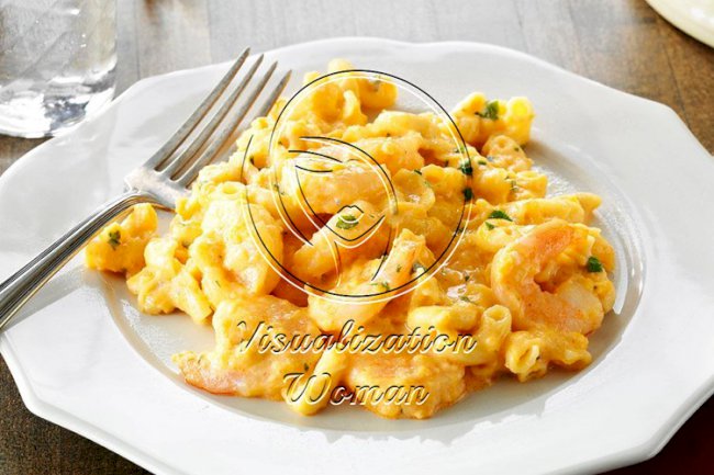 Pressure-Cooker Buffalo Shrimp Mac & Cheese