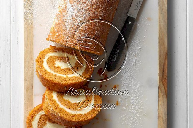Favorite Pumpkin Cake Roll