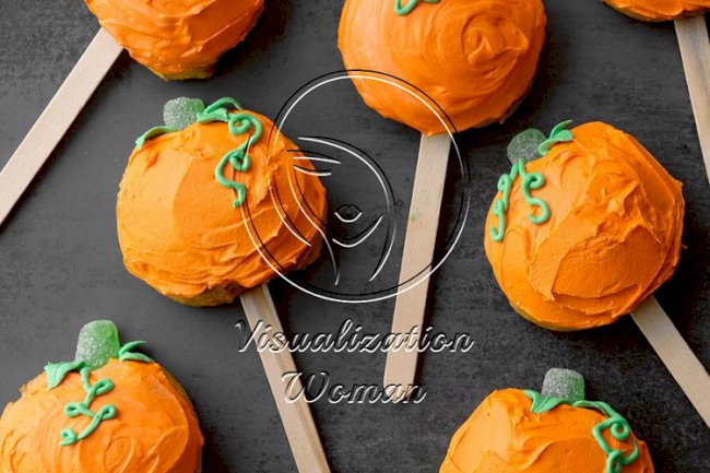 Pumpkin Cookie Pops