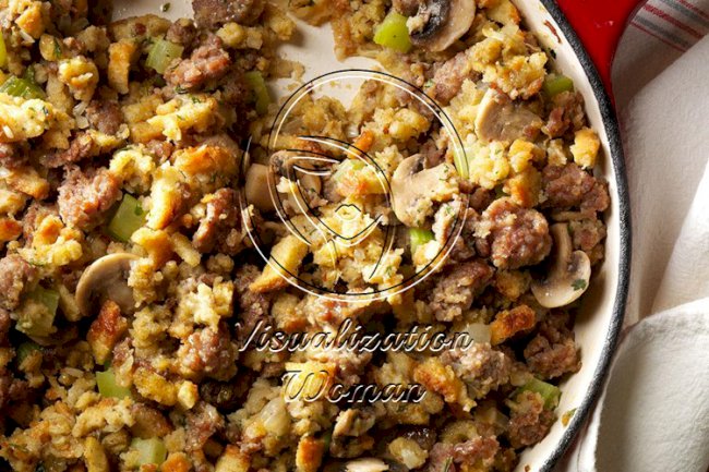 Skillet Sausage Stuffing