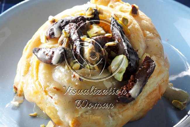 Honey-Roasted Figs in Puff Pastry