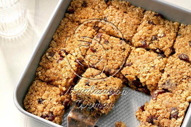 Cinnamon-Cranberry Oat Bars
