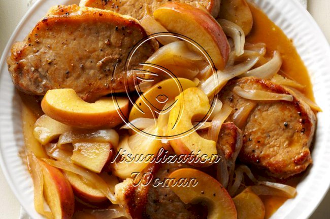 Skillet Pork Chops with Apples & Onion