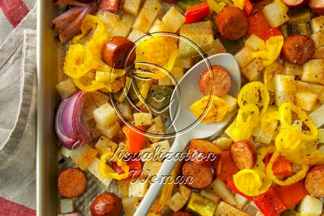 Spicy Roasted Sausage, Potatoes and Peppers