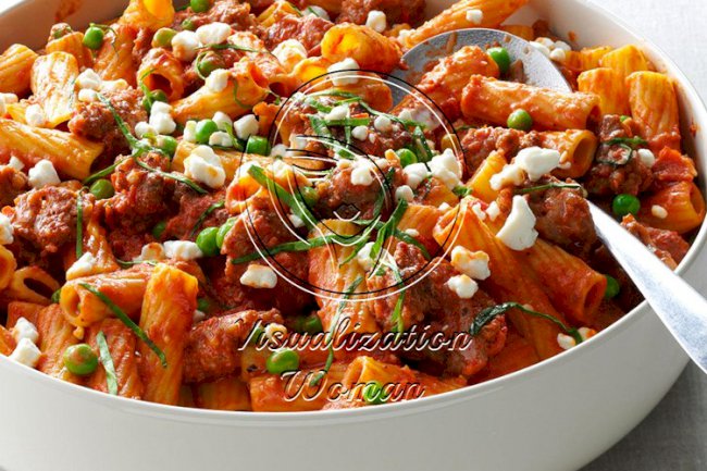 Rigatoni with Sausage & Peas