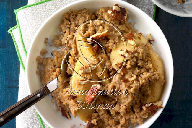 Spiced Apple Oatmeal