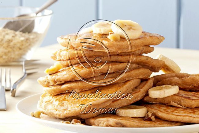 Banana Oatmeal Pancakes