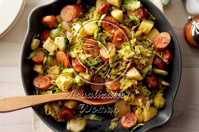 Bavarian Apple-Sausage Hash