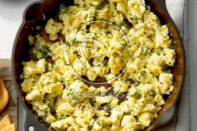 Cast-Iron Scrambled Eggs