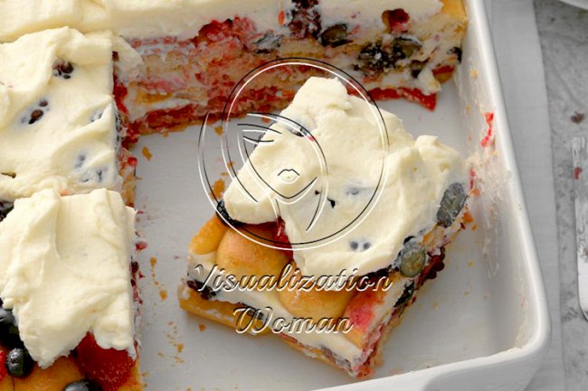 Mixed Berry Tiramisu