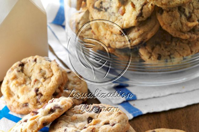 Super Chunky Cookies