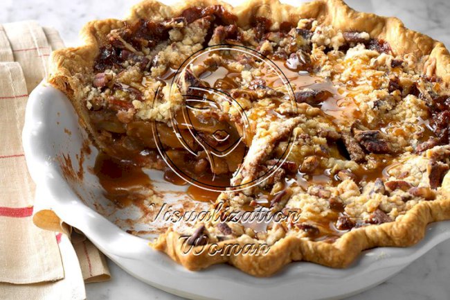 Caramel-Pecan Apple Pie