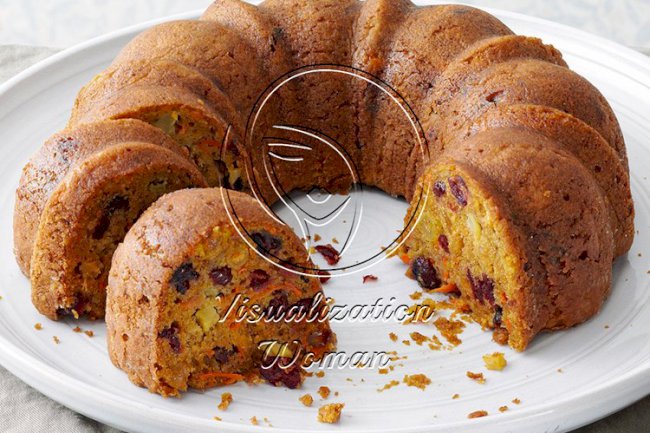 Molly’s Sweet and Spicy Tzimmes Cake