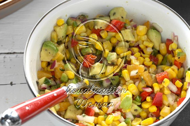 Fresh Corn & Avocado Dip