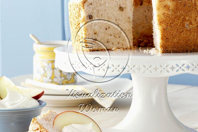 Apple-Spice Angel Food Cake