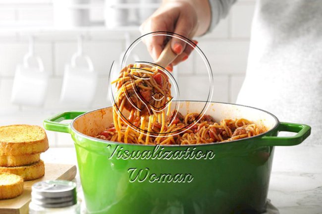 One-Pot Meaty Spaghetti