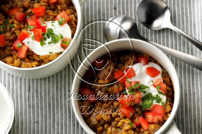 Tomato-Garlic Lentil Bowls