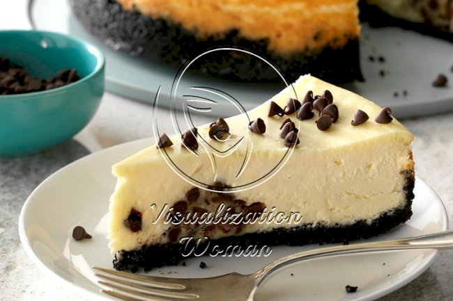 Chocolate Chip Cookie Dough Cheesecake