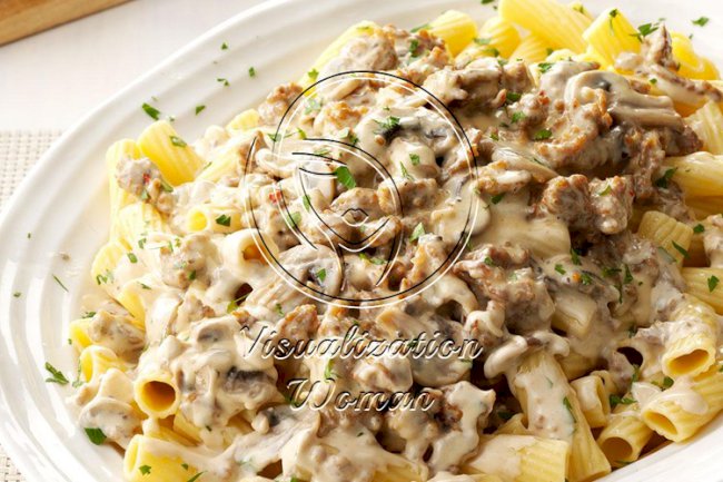 Creamy Sausage-Mushroom Rigatoni