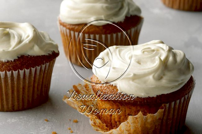 Applesauce Spice Cupcakes
