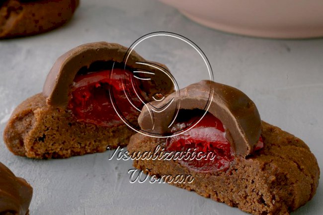 Chocolate-Covered Cherry Cookies
