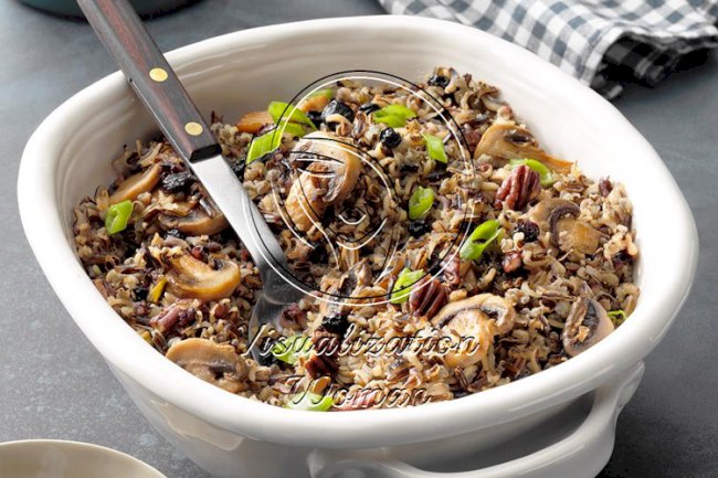 Wild Rice with Dried Blueberries