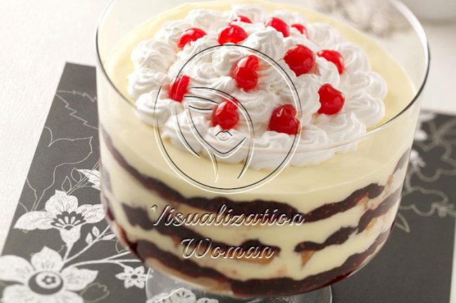 Eggnog Trifle