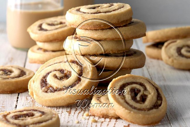 Date-Nut Pinwheels