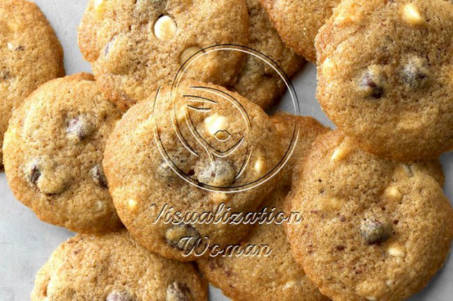 Cinnamon White & Dark Chocolate Chip Cookies