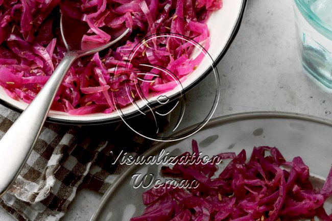 Sweet-Sour Red Cabbage