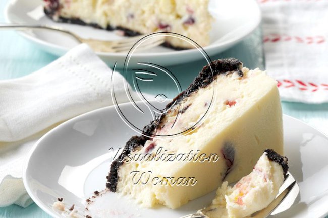 Cranberry White Chocolate Chunk Cheesecake