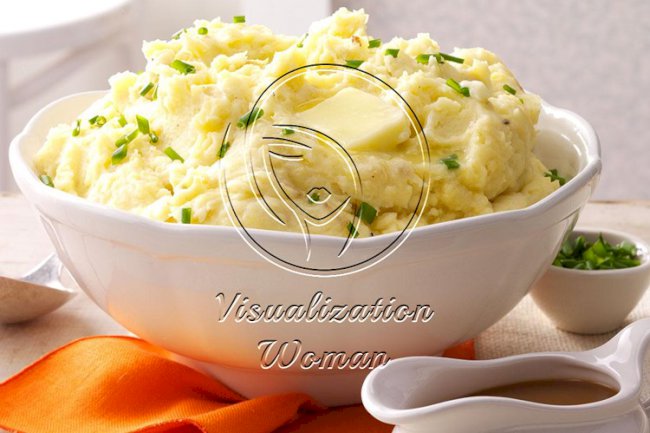 Slow-Cooked Golden Mashed Potatoes