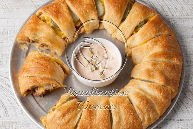 Cheeseburger Crescent Ring