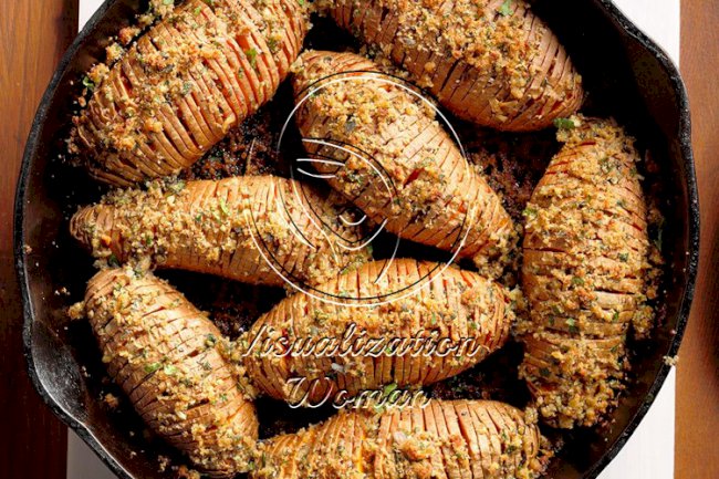 Skillet Hasselback Sweet Potatoes