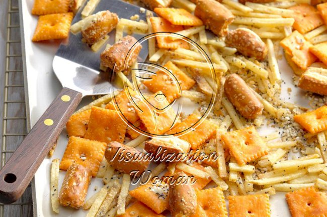 Savory Cracker Snack Mix