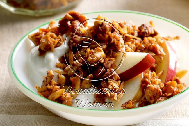 Grain-Free Apple Pie Granola