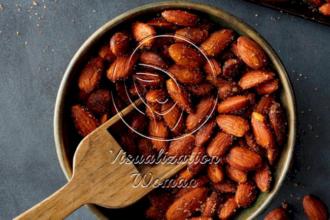 Spicy Almonds
