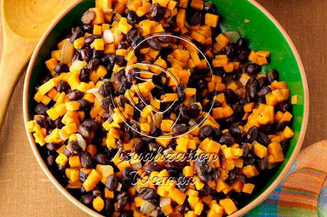 Black Bean-Sweet Potato Skillet