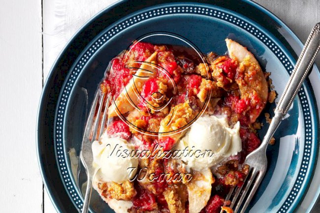 Pear Raspberry Crisp