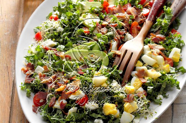 Kale & Bacon Salad with Honey-Horseradish Vinaigrette