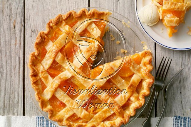 Golden Peach Pie