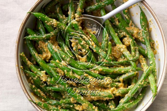 Green Beans in Red Pepper Sauce