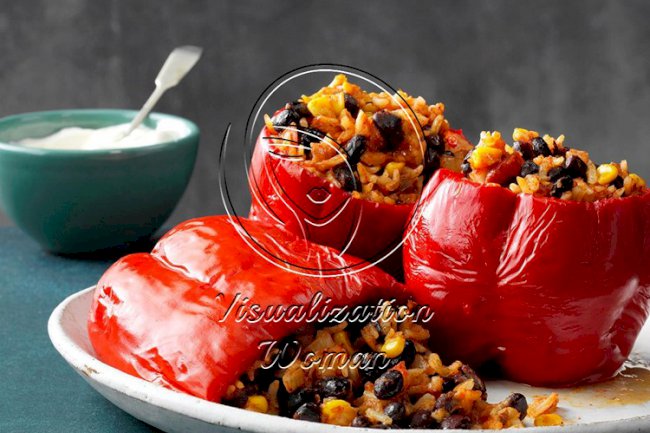 Slow-Cooked Stuffed Peppers