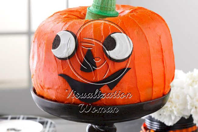 Jack-o’-Lantern Cake