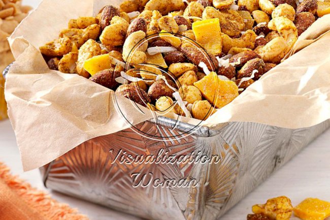 Curried Tropical Nut Mix