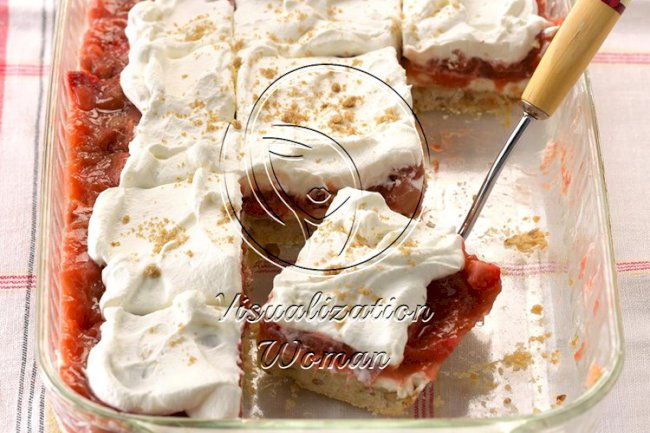 Strawberry-Rhubarb Cream Dessert