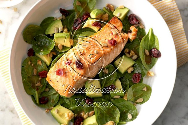 Balsamic-Salmon Spinach Salad