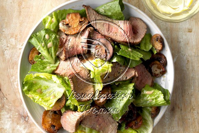 Grilled Steak and Mushroom Salad