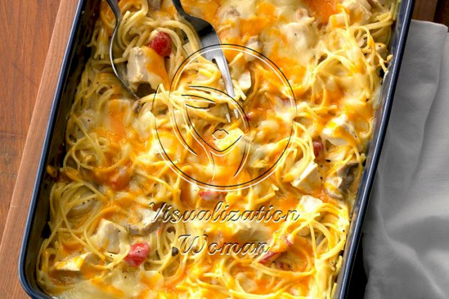 Hearty Chicken Spaghetti Casserole