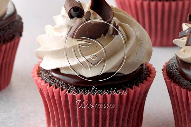 Chocolate Ganache Peanut Butter Cupcakes